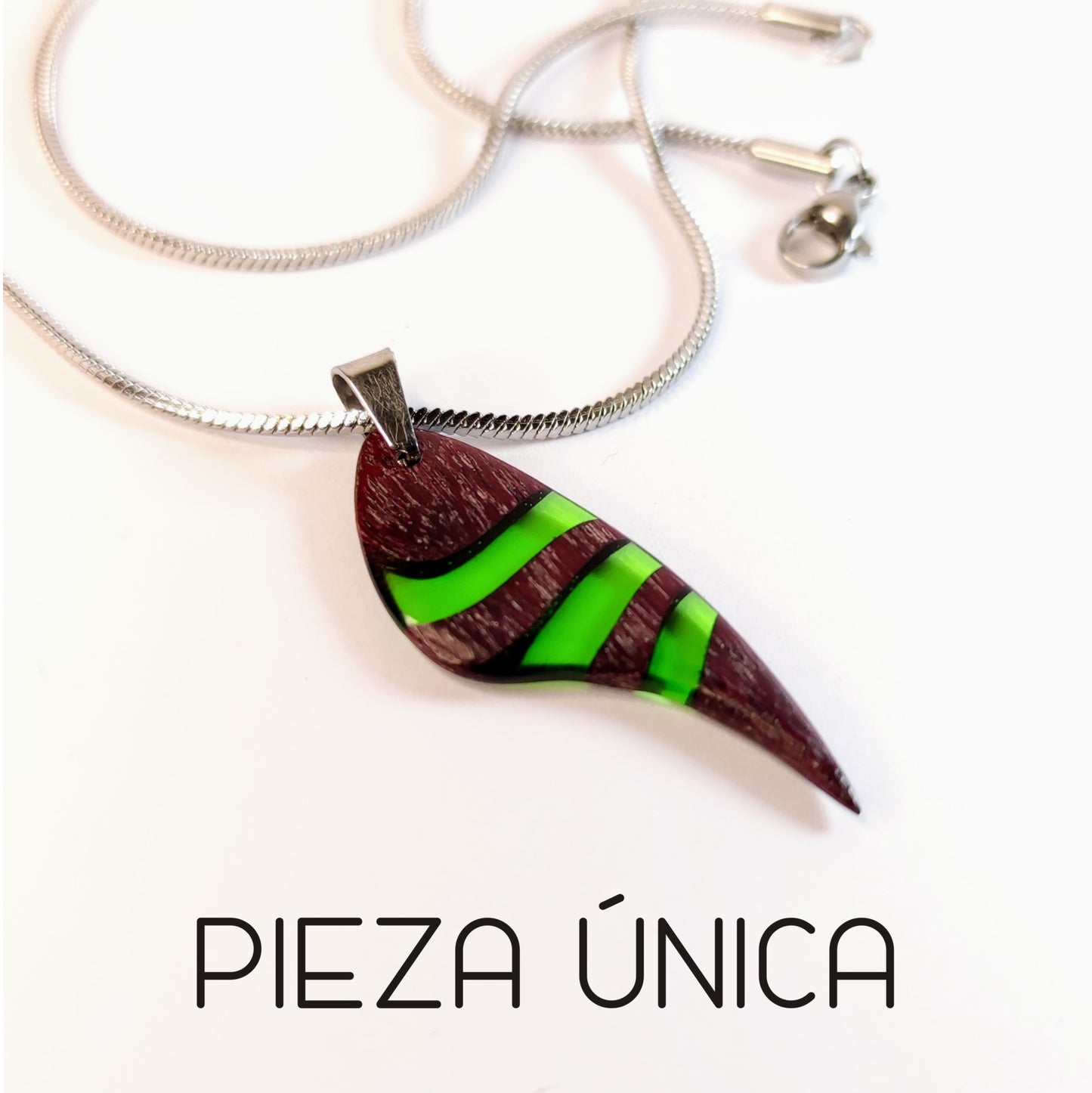 A2 colgantes Huluwood amaranto tres ondas verde esmeralda pieza única