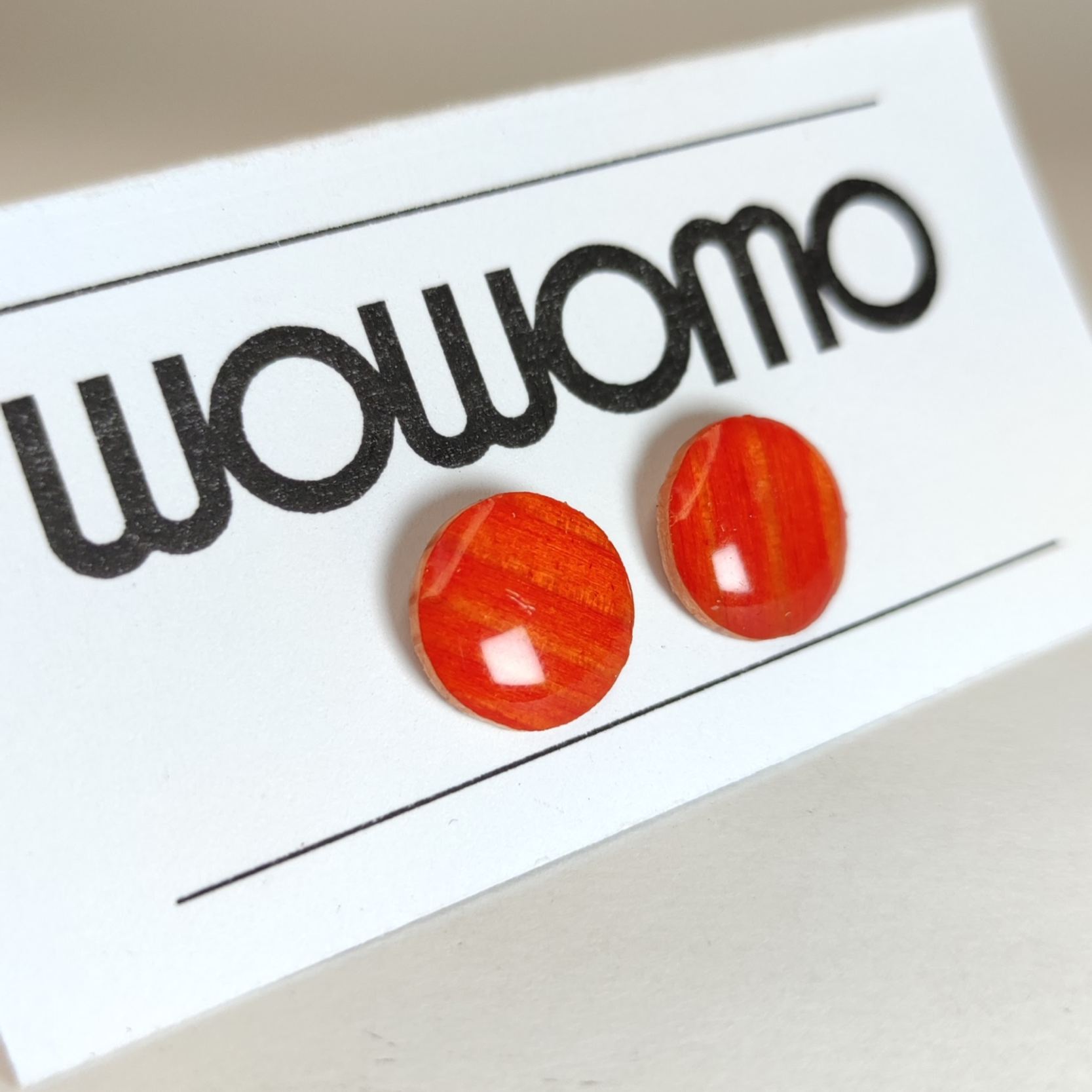 PENDIENTES WOWOMO A3-10MM EN SU EXPOSITOR