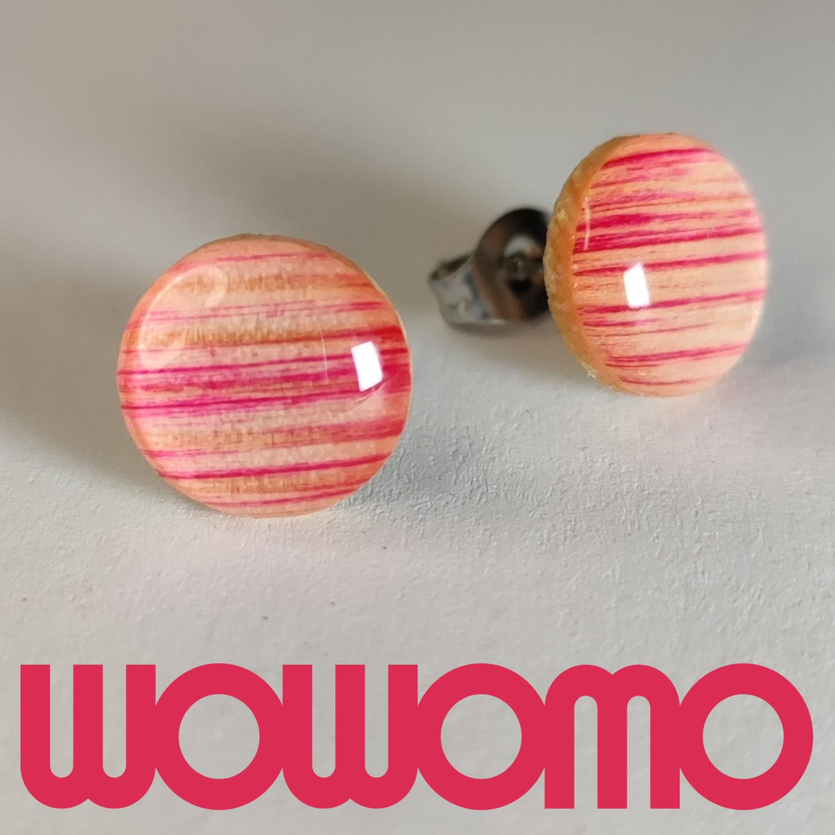K3-10 pendientes wowomo y logo
