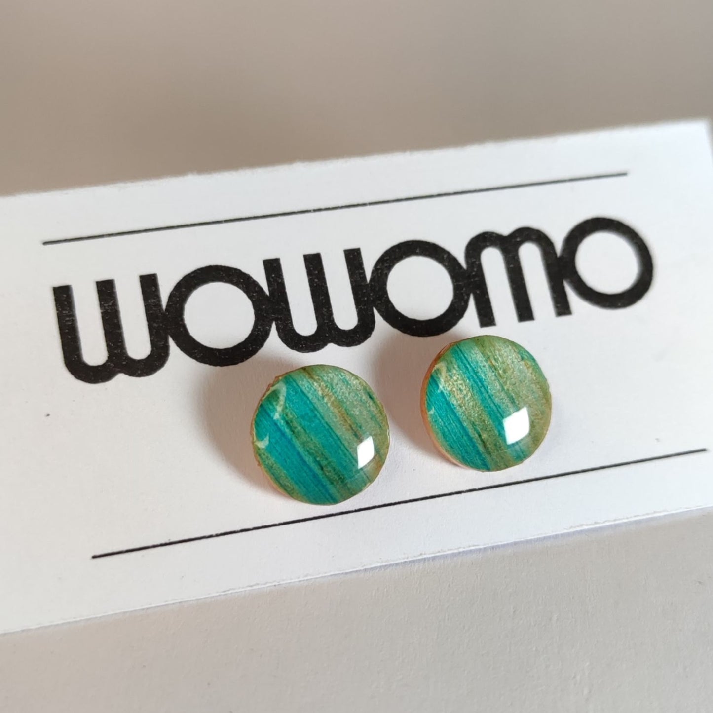 L4-10MM pendientes WOWOMO en su expositor