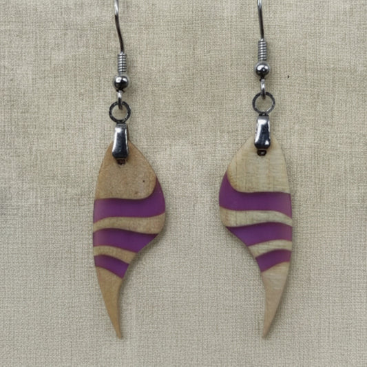 pendientes de ciprés con resina rosa mate